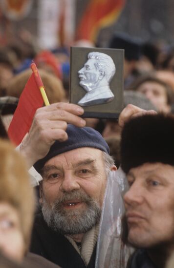 Rally to mark one year since the referendum on the future of the Soviet Union