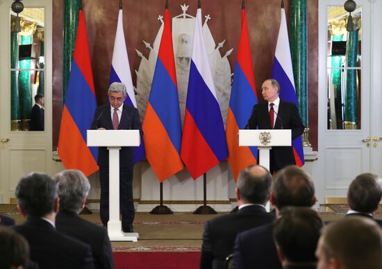 President Vladimir Putin's talks with Armenian President Serzh Sargsyan