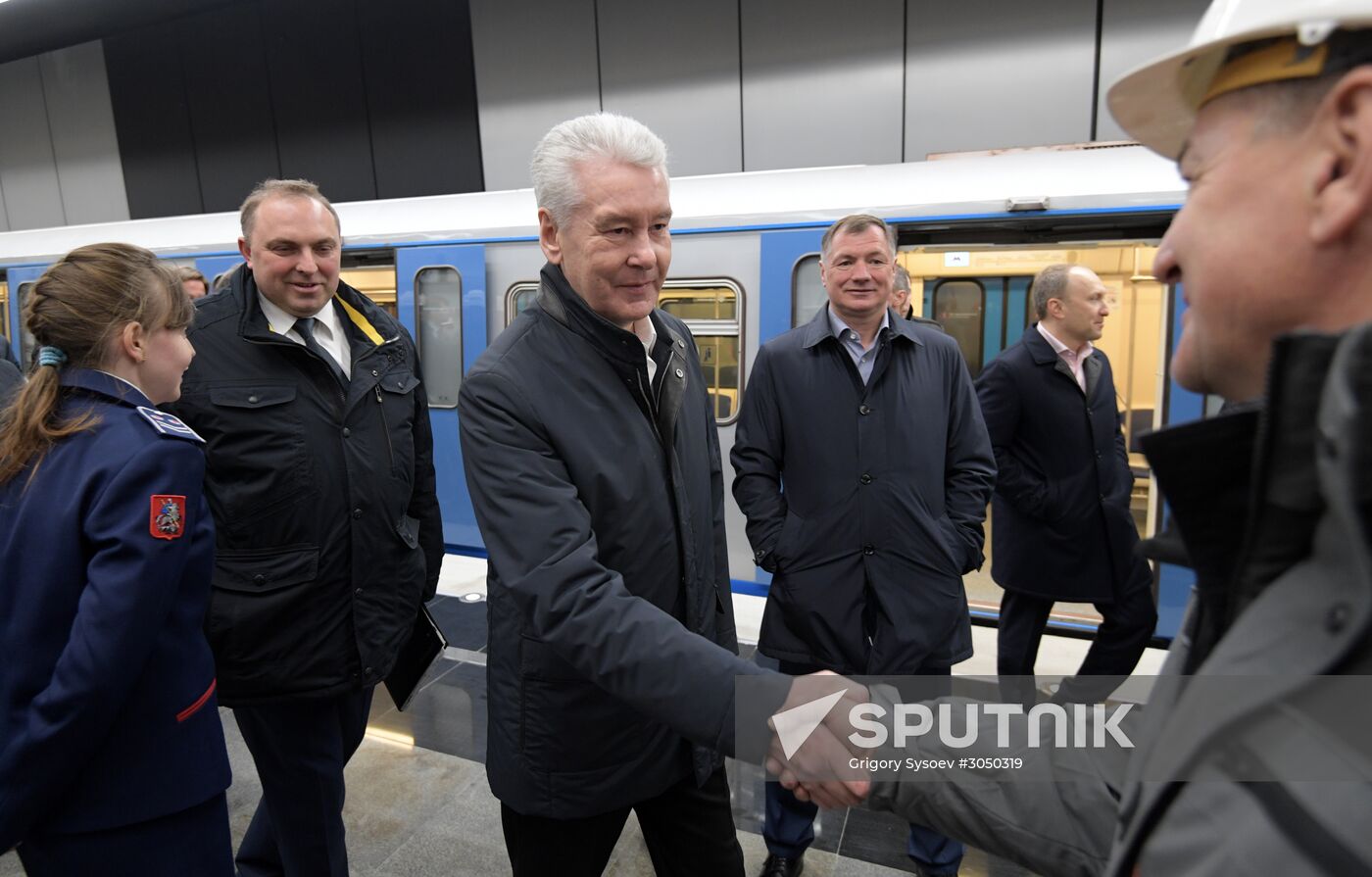 Opening of Minskaya, Lomonosovsky Prospekt and Ramenki metro stations