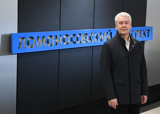 Opening of Minskaya, Lomonosovsky Prospekt and Ramenki metro stations