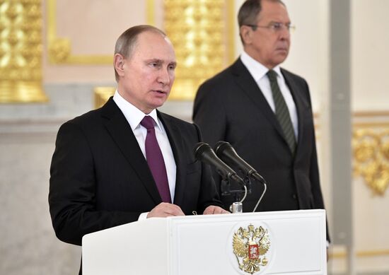 President Vladimir Putin receives letters of credence from 18 foreign ambassadors