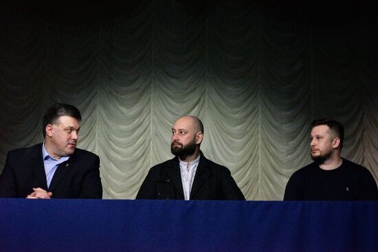 Ukrainian nationalists sign manifesto