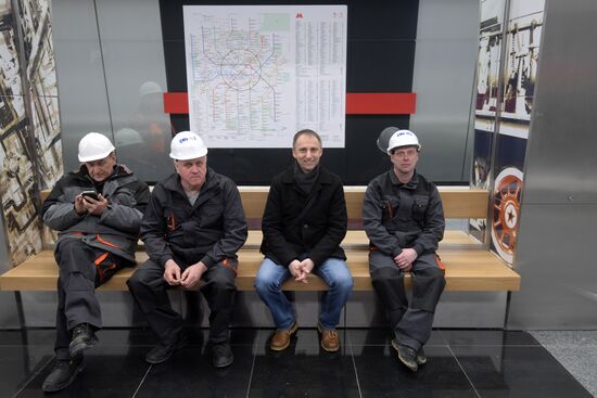 New metro stations Minskaya, Lomonosovsky Prospekt and Ramenki