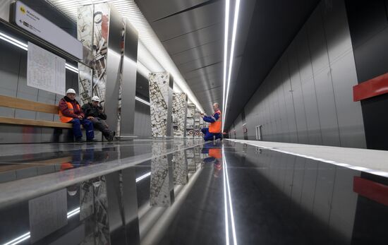 New metro stations Minskaya, Lomonosovsky Prospekt and Ramenki