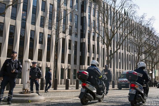 Explosion at IMF office in Paris
