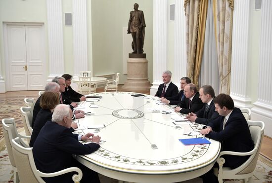 Russian President Vladimir Putin meets with Bavarian Prime Minister Horst Seehofer