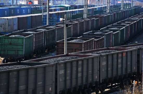 The largest port railway station of the Far Eastern Railway Nakhodka - Vostochnaya