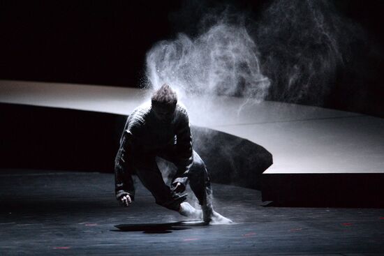 Final rehearsal of Peer Gynt ballet at Novosibirsk Opera and Ballet Theater