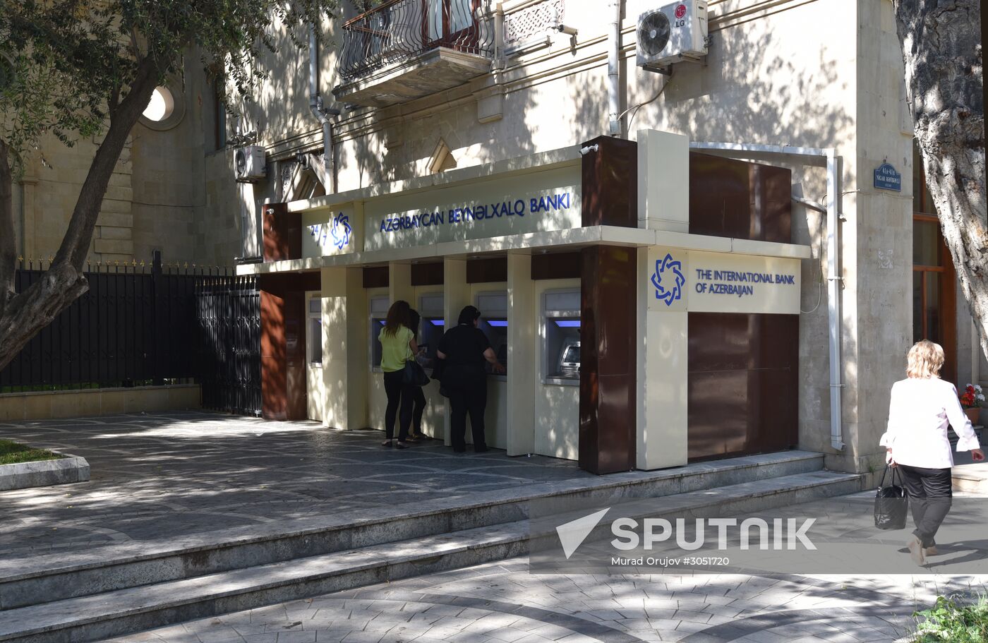 Cities of the world. Baku