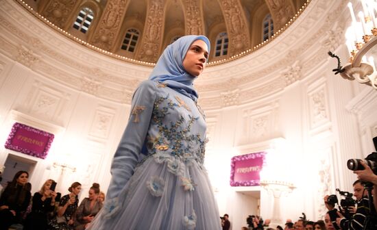 Fashion show presents Firdaws fashion collection