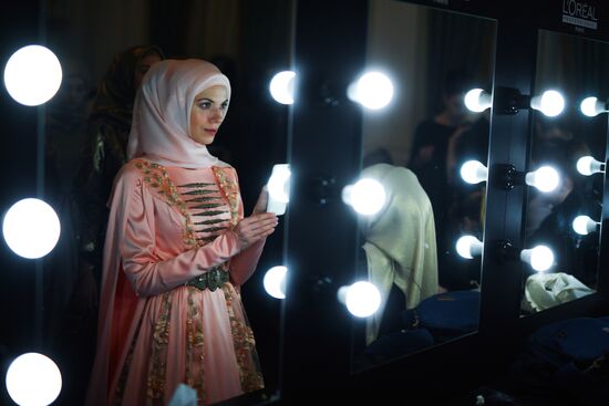 Fashion show presents Firdaws fashion collection