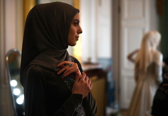 Fashion show presents Firdaws fashion collection