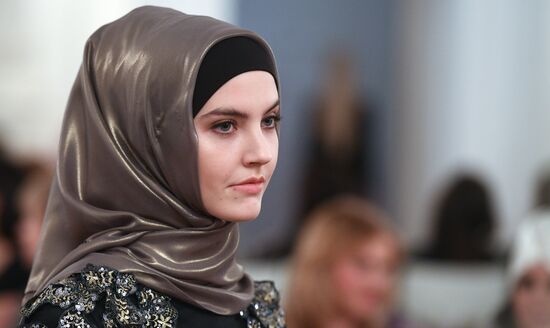 Fashion show presents Firdaws fashion collection