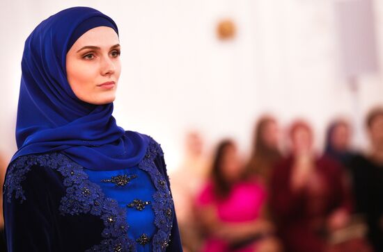 Fashion show presents Firdaws fashion collection
