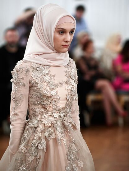 Fashion show presents Firdaws fashion collection