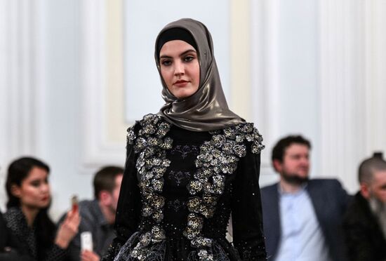 Fashion show presents Firdaws fashion collection