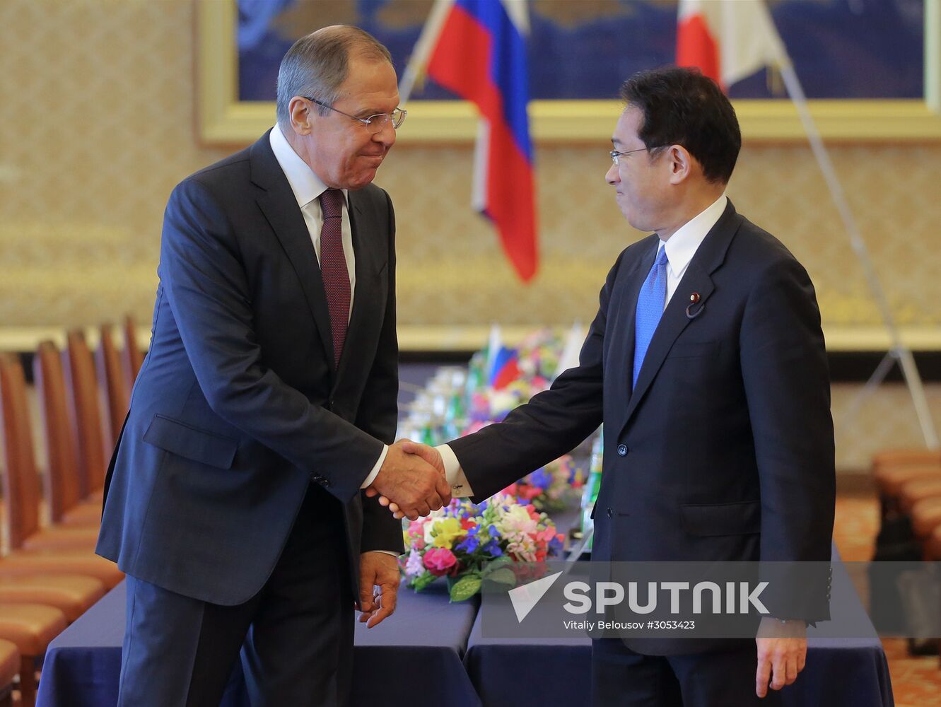 Foreign and defense ministers of Japan and Russia hold talks