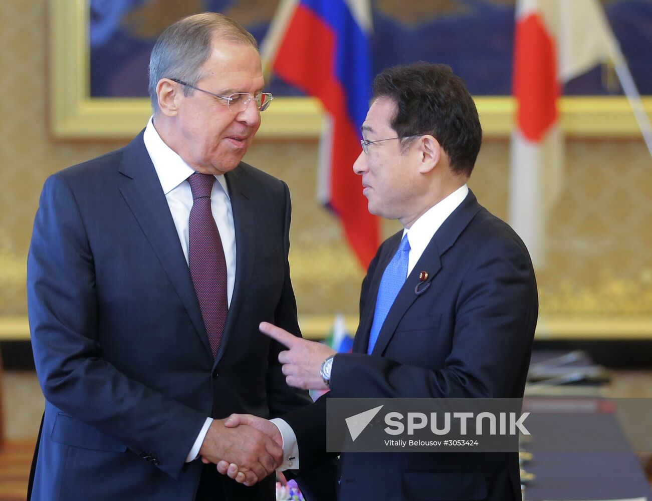 Foreign and defense ministers of Japan and Russia hold talks