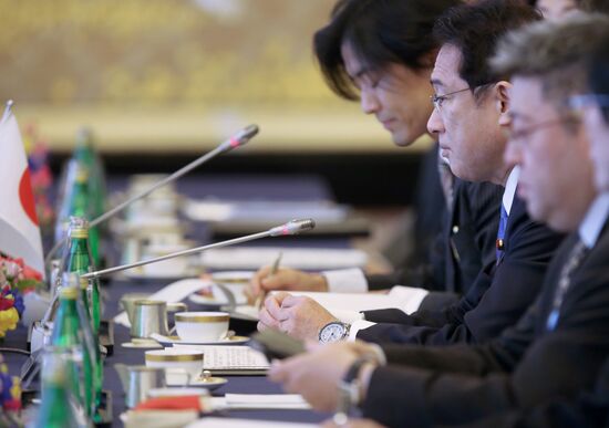 Foreign and defense ministers of Japan and Russia hold talks