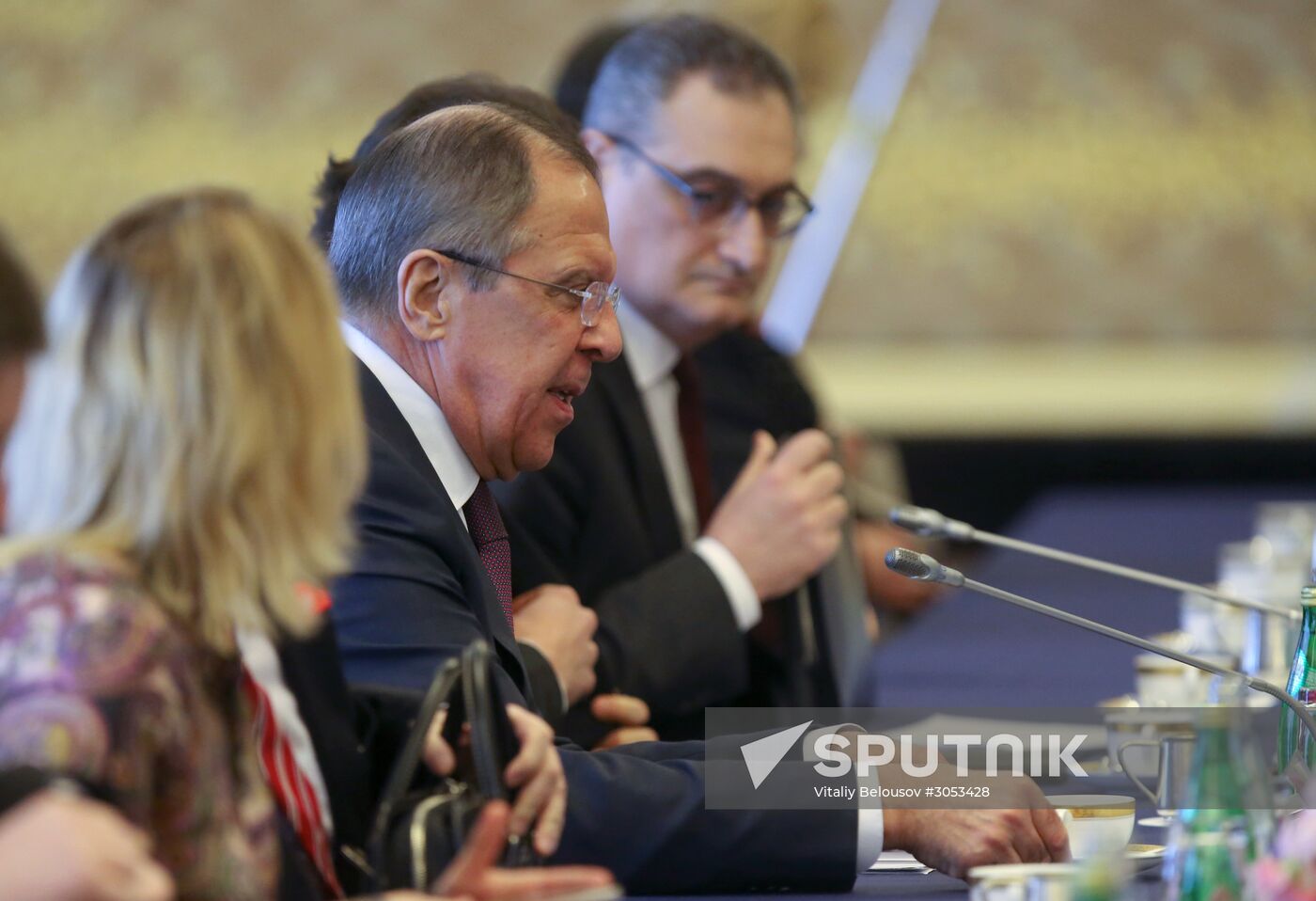 Foreign and defense ministers of Japan and Russia hold talks