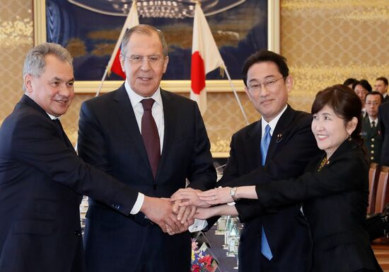 Foreign and defense ministers of Japan and Russia hold talks