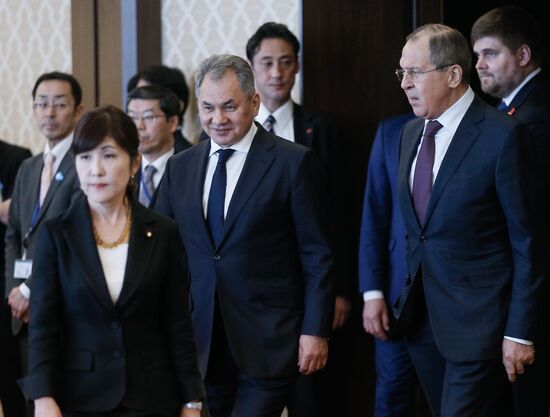 Foreign and defense ministers of Japan and Russia hold talks