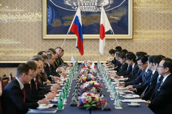 Foreign and defense ministers of Japan and Russia hold talks