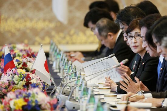 Foreign and defense ministers of Japan and Russia hold talks