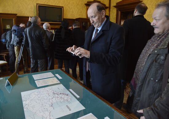 Delegation of European, Uktrainian politicians arrive in Crimea