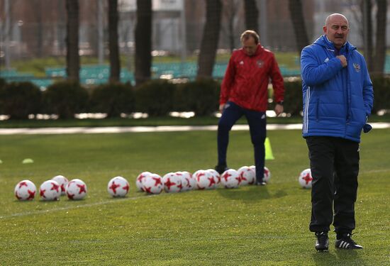 Russian national football team holds training session