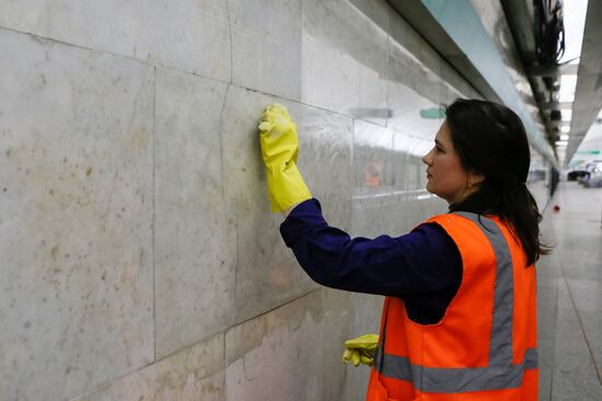 Technological work in St. Petersburg Metro