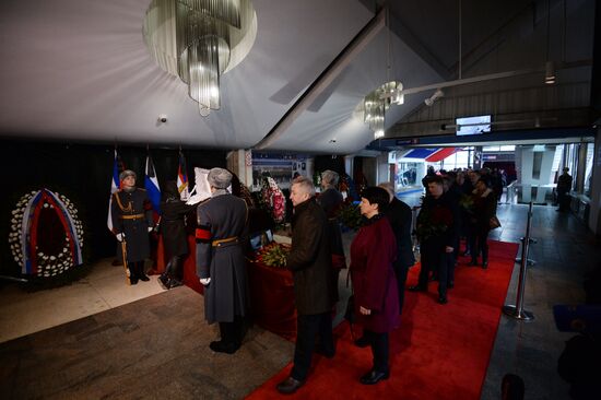 Paying last respects to ice hockey player Sergei Gimayev