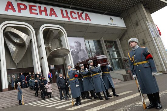 Paying last respects to ice hockey player Sergei Gimayev