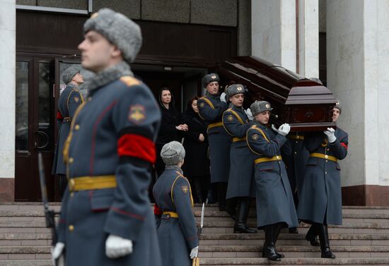 Paying last respects to ice hockey player Sergei Gimayev