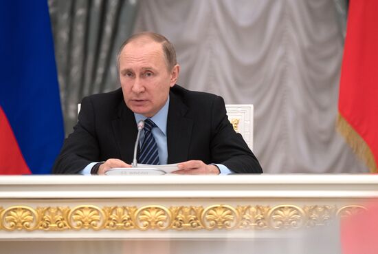 Vladimir Putin chairs meeting of the Presidential Council for Strategic Development and Priority Projects