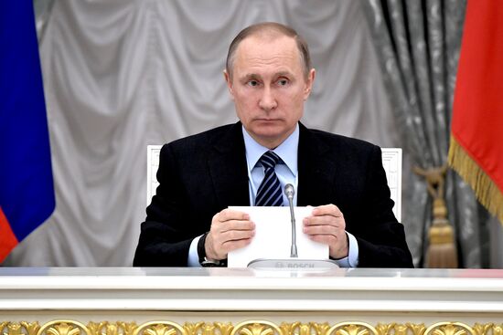Vladimir Putin chairs meeting of the Presidential Council for Strategic Development and Priority Projects