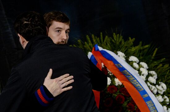 Paying last respects to ice hockey player Sergei Gimayev