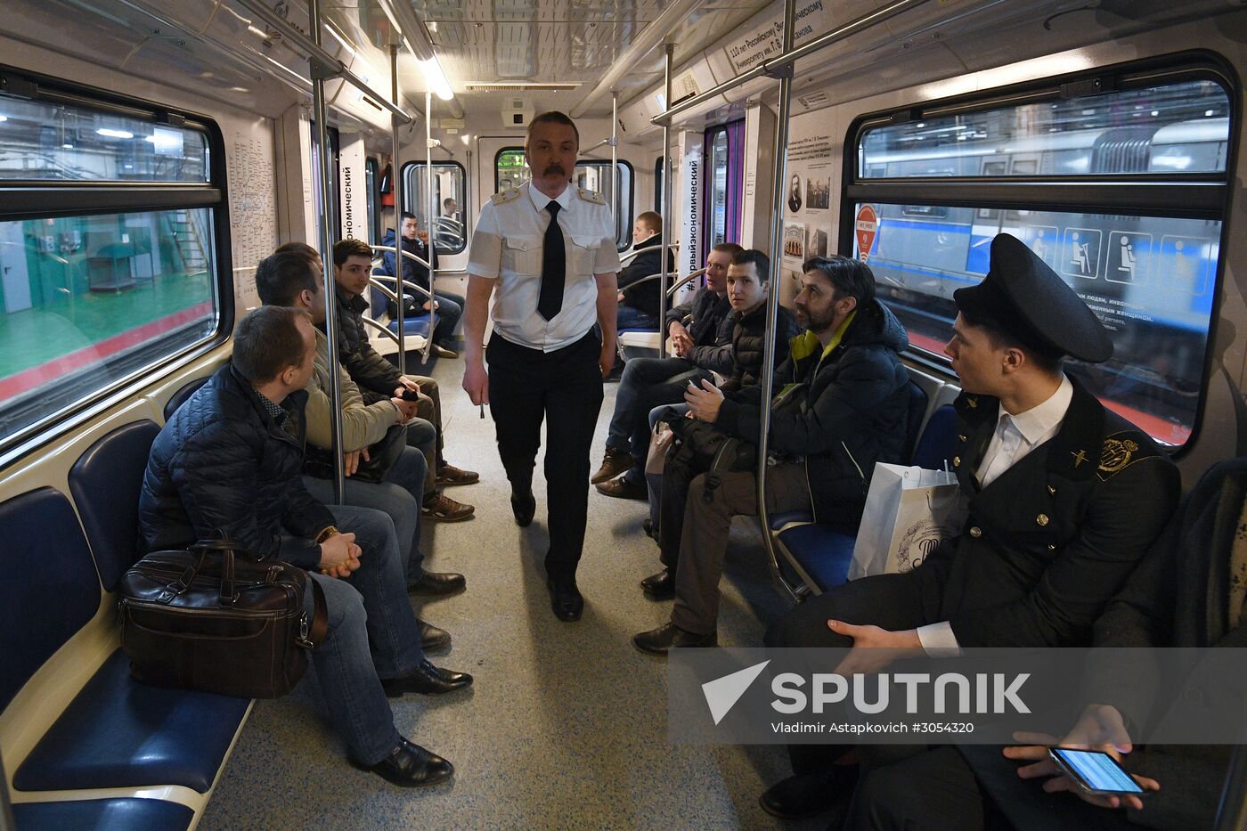 Plekhanovets metro train put into operation