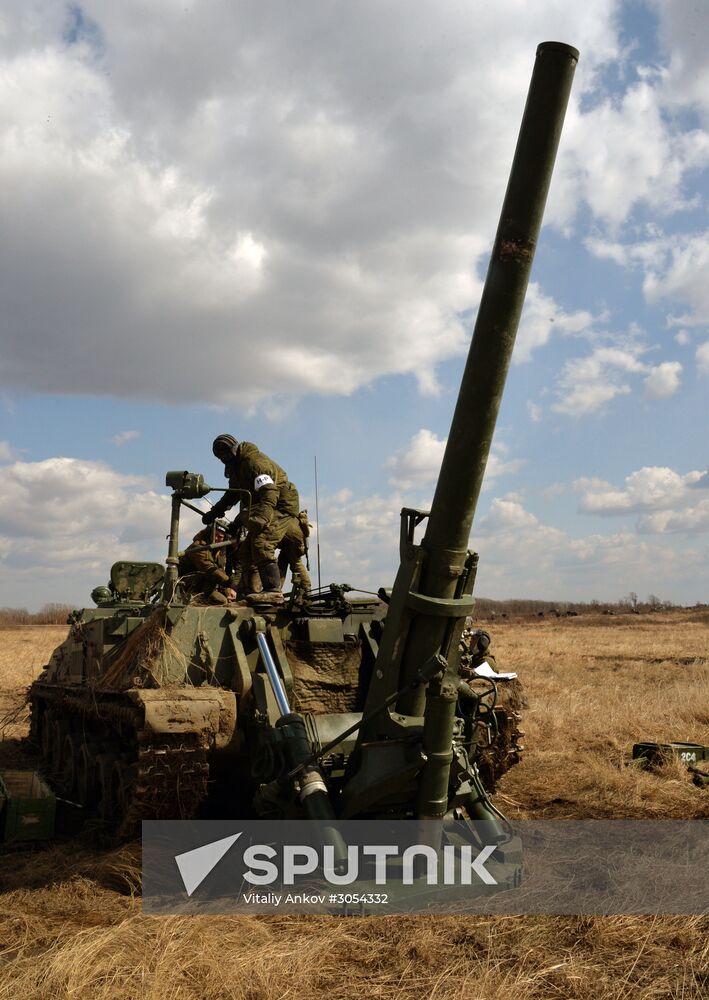 Artillery drill in Primorye Territory
