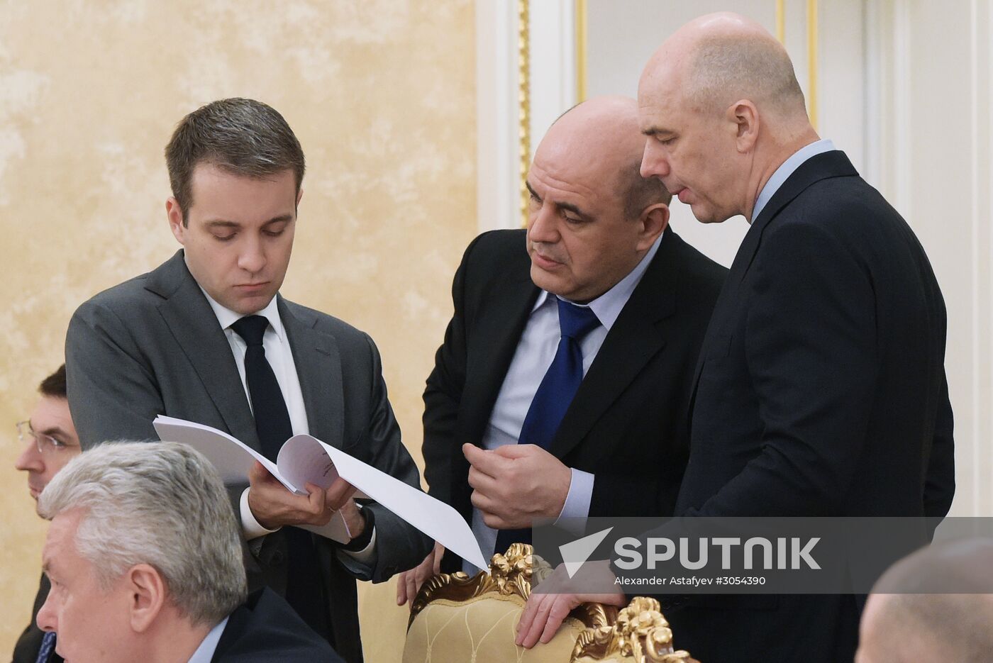 Prime Minister Medvedev holds meeting on cloud computing state infrastructure