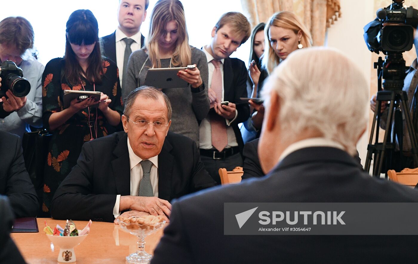 Foreign Minister Sergei Lavrov meets with UN Secretary-General's Special Envoy for Syria Staffan de Mistura