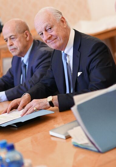 Foreign Minister Sergei Lavrov meets with UN Secretary-General's Special Envoy for Syria Staffan de Mistura