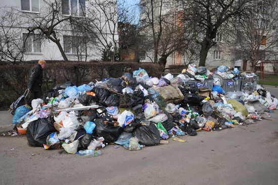 Domestic waste disposal in Lviv