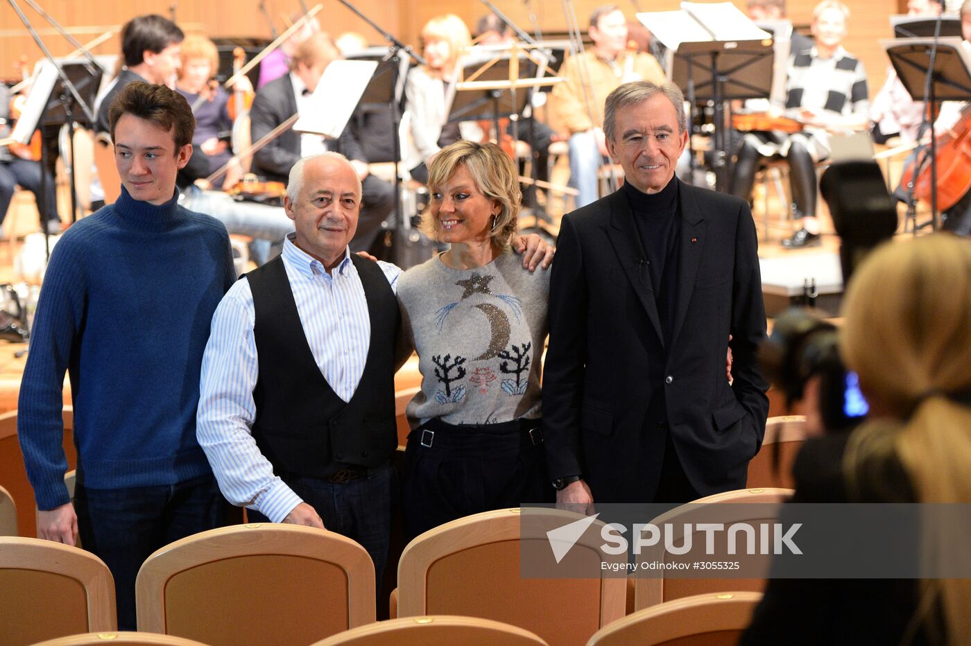 Bernard Arnault takes part in All Time Masterpieces concert