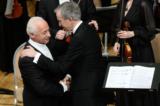 Bernard Arnault takes part in All Time Masterpieces concert