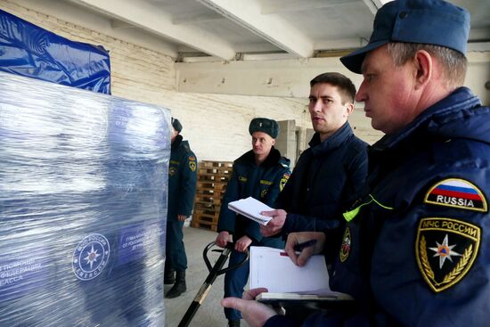 Russia's humanitarian convoy arrives in Donetsk