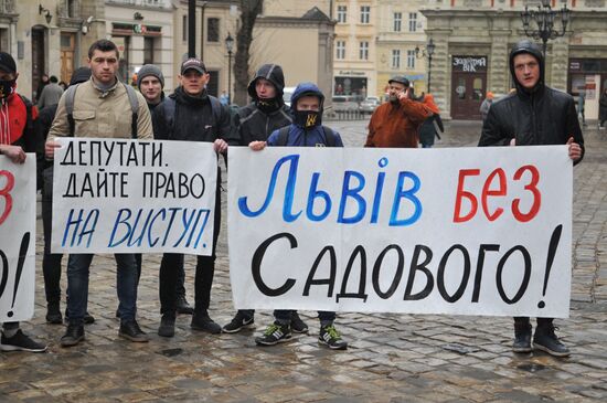 Rally demanding to solve the problem of waste disposal in Lviv