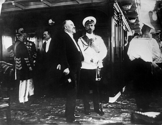 French President Poincare pays official visit to Russia