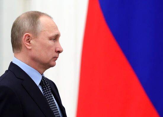 President Vladimir Putin distributes 2016 presidential awards for art for children and young people