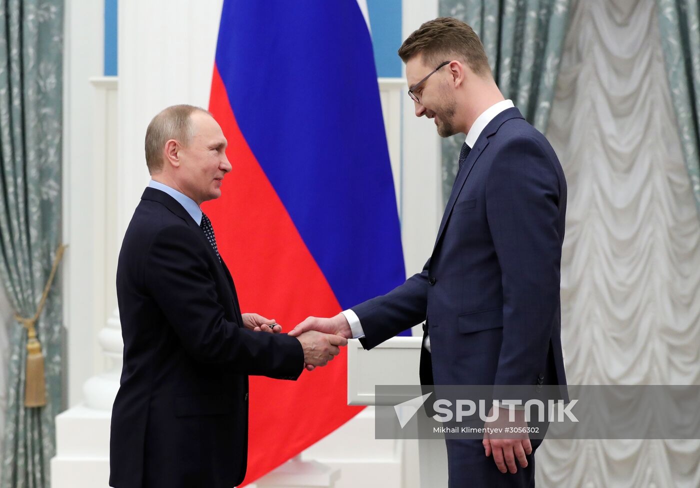 President Vladimir Putin distributes 2016 presidential awards for art for children and young people